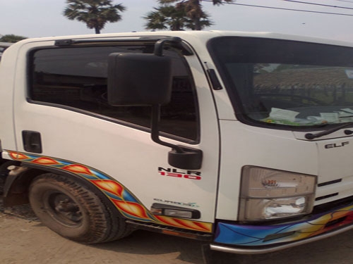 รถบรรทุก ISUZU NLR130แรงม้า 6 ล้อไม่ติดเวลา เจ้าของซื้อตอนออกห้าง ไม่ใช่รถประกอบ วิ่งน้อย สภาพดี มี DUMP ขายราคาถูก เจ้าของขายเอง