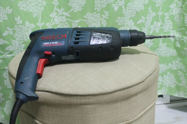 สว่านโรตารี่ BOSCH รุ่น GBH 2-18 RE สภาพประมาณ90เปอร์เซนต์ครับ สว่านโรตารี่ BOSCH รุ่น GBH 2-18 RE สภาพประมาณ90เปอร์เซนต์ครับ