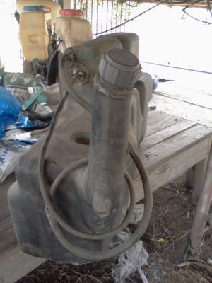 ขาย ถังน้ำมันรถไถ