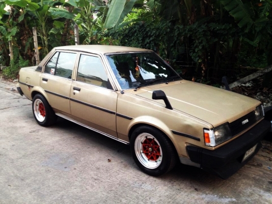 ขายด่วน Toyota ke70 หน้าเท เครื่องเดิม เกียร์Auto