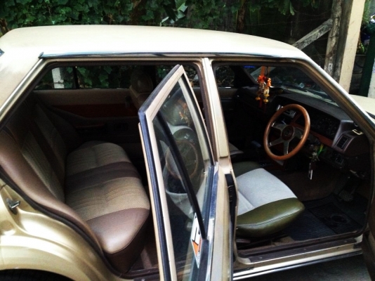 ขายด่วน Toyota ke70 หน้าเท เครื่องเดิม เกียร์Auto