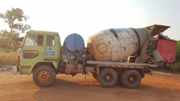 ขาย รถโม่ปูน 5 คิว 2 เพลา HINO FS270B คัสซีสวยตลอดเส้น เครื่อง EK100 260 แรงม้า รถใช้งานอยู่ทุกวัน ทะเบียนพร้อมโอน ขาย รถโม่ปูน 5 คิว 2 เพลา HINO FS270B คัสซีสวยตลอดเส้น เครื่อง EK100 260 แรงม้า รถใช้งานอยู่ทุกวัน ทะเบียนพร้อมโอน