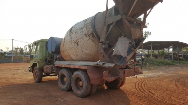 ขาย รถโม่ปูน 5 คิว 2 เพลา HINO FS270B คัสซีสวยตลอดเส้น เครื่อง EK100 260 แรงม้า รถใช้งานอยู่ทุกวัน ทะเบียนพร้อมโอน ขาย รถโม่ปูน 5 คิว 2 เพลา HINO FS270B คัสซีสวยตลอดเส้น เครื่อง EK100 260 แรงม้า รถใช้งานอยู่ทุกวัน ทะเบียนพร้อมโอน