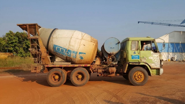 ขาย รถโม่ปูน 5 คิว 2 เพลา HINO FS270B คัสซีสวยตลอดเส้น เครื่อง EK100 260 แรงม้า รถใช้งานอยู่ทุกวัน ทะเบียนพร้อมโอน ขาย รถโม่ปูน 5 คิว 2 เพลา HINO FS270B คัสซีสวยตลอดเส้น เครื่อง EK100 260 แรงม้า รถใช้งานอยู่ทุกวัน ทะเบียนพร้อมโอน