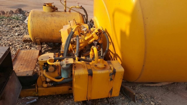 ขาย โม่ปูน 5 คิว เก่านอก สภาพพร้อมใช้งาน ยกขึ้นใส่รถใช้งานได้เลย ขาย โม่ปูน 5 คิว เก่านอก สภาพพร้อมใช้งาน ยกขึ้นใส่รถใช้งานได้เลย