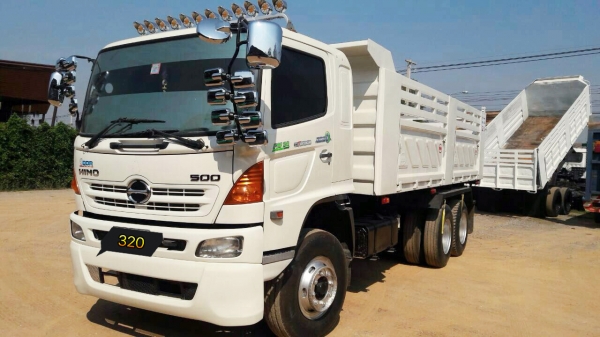 เปิดทำการขายอีกhino  Mega.  320.  ปี49 สวยสดการันตีหล่อขั้นเทพ. ยางเต็มหมด มีระบบพ่วง พร้อมใช้งานราคาต่อลองได้