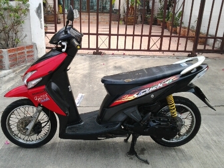 ขายมอไซค์ ปี49 ฮอนด้า คลิ๊ก เครื่อง110cc. เครื่องดีนิ่มๆ รถสภาพดี เดิมๆทั้งคัน พร้อมใช้งาน ภาษีไม่ขาด เล่มทะเบียนครบ ขายถูกๆครับ