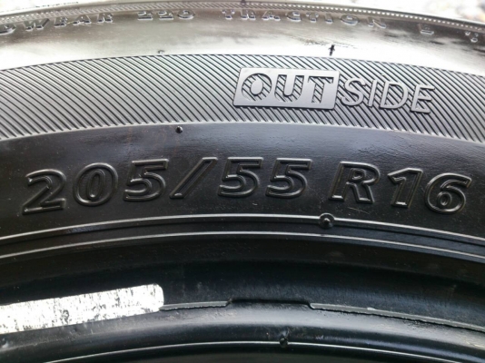 ขายยาง 205/55R16 Bridgestone Ecopia EP200 ยางสัปดาห์ที่05ปี15 ดอกยางเต็มนิ่มลึกสดเท่ากันไม่แตกลายไม่ร้าวไม่กินข้างไม่มีปะ สวยๆ จำนวน 1 ชุด