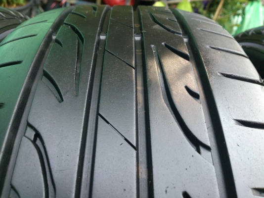 ขายยาง DUNLOP LM704 215/55R17 ยางสัปดาห์ที่39ปี13 ดอกยางหนาสดนิ่มเท่ากันไม่แตกลายไม่ร้าวสวยๆ จำนวน 1 ชุด ขายยาง DUNLOP LM704 215/55R17 ยางสัปดาห์ที่39ปี13 ดอกยางหนาสดนิ่มเท่ากันไม่แตกลายไม่ร้าวสวยๆ จำนวน 1 ชุด