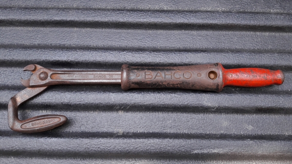 ขายคีมถอนตะปู   BAHCO 38 MADE IN SWEDEN.สภาพดีมากๆ