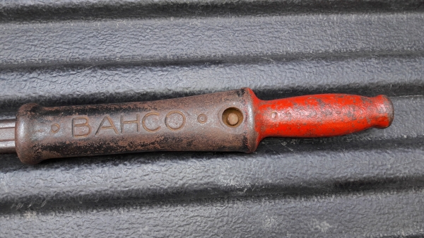 ขายคีมถอนตะปู   BAHCO 38 MADE IN SWEDEN.สภาพดีมากๆ