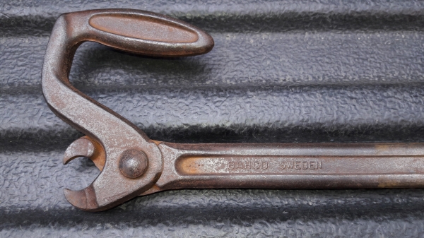 ขายคีมถอนตะปู   BAHCO 38 MADE IN SWEDEN.สภาพดีมากๆ