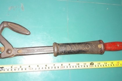 ขายคีมถอนตะปู   BAHCO 38 MADE IN SWEDEN.สภาพดีมากๆ