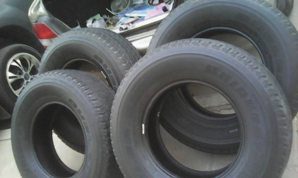 265/70R16 BRIDGESTONE DUELER H/T 840 ชุด 4 เส้น แถมยางอะไหล่ให้ 1 เส้น รวม 5 เส้น tel.081-427-3941 ไอดีไลน์ autbot107