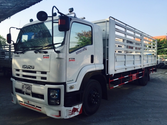 ขายรถ 6 ล้อ อีซูซุ FTR  240 กระบะยาว 7.5 ม.สภาพสวย สนใจติดต่อ 089-8914921คุณตุ๊กตา