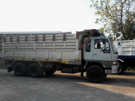 ขายรถบรรทุก 10 ล้อดัมพ์ HINO FM1M 220 แรงม้าใส่เครื่อง PO9C 270 แรงม้า มีระบบลากพ่วง ราคา 900000