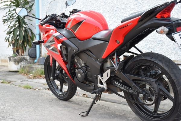 Cbr 150i 2013  รถบ้านแท้มือเดียว วิ่งน้อย เล่มชุดโอนครบ