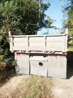 ขายรถบรรทุก 6 ล้อดัมพ์ ISUZU NPR 120 แรงม้าฝาขาว ปี 2543 ราคา 460000