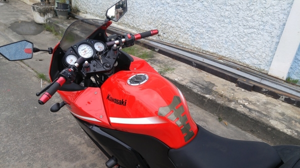 Ninja250 ปลายปี2012  รถบ้านแท้มือเดียว  เล่มชุดโอนครบ ของแต่งแน่น