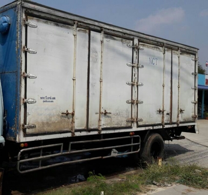 หกล้อ อีซูซุ ร็อคกี่ 165 ตู้10บาน ยาว7.20ม สภาพดีสวยบางเดิม พร้อมใช้งาน ทะเบียนพร้อมโอน