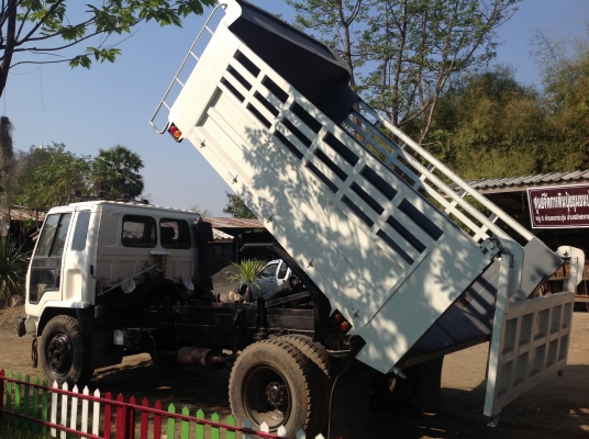 ขายหกล้อดั้ม