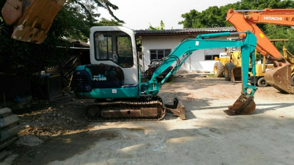 ขาย KOMATSU PC35R-8 มาใหม่ มีเก๋ง สภาพสวย เดิมๆ เก่าญี่ปุ่นแท้ เอกสารพร้อม สนใจโทร 089-3818694 ดวงนภาจ้า ขาย KOMATSU PC35R-8 มาใหม่ มีเก๋ง สภาพสวย เดิมๆ เก่าญี่ปุ่นแท้ เอกสารพร้อม สนใจโทร 089-3818694 ดวงนภาจ้า