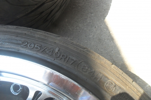 ล้อแม็ก17นิ้ว4รู100 พร้อมยาง สวยๆ 4 ล้อ ราคา 6800 บาท ล้อแม็ก17นิ้ว4รู100 พร้อมยาง สวยๆ 4 ล้อ ราคา 6800 บาท