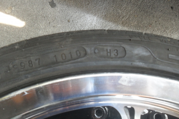 ล้อแม็ก17นิ้ว4รู100 พร้อมยาง สวยๆ 4 ล้อ ราคา 6800 บาท ล้อแม็ก17นิ้ว4รู100 พร้อมยาง สวยๆ 4 ล้อ ราคา 6800 บาท