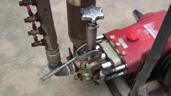 ปั้มแรงดันสูง ปั้ม maruyama  ปั้มชีดพ่นยา ปั้มอัดชีด