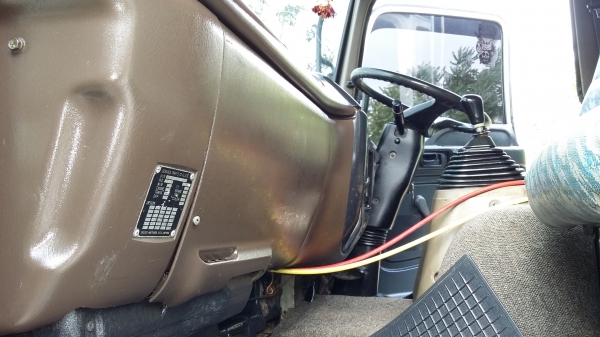 ขายสิบล้อสองเพลาเดก้า 270   สนใจ 081 7368589