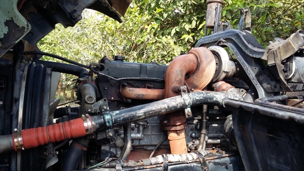 ขายสิบล้อสองเพลาเดก้า 270   สนใจ 081 7368589