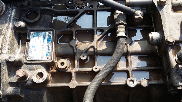 ขายสิบล้อสองเพลาเดก้า 270   สนใจ 081 7368589