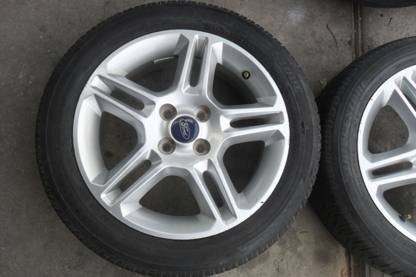 ล้อแม็ก16นิ้ว4รู100 ฟอด พร้อมยาง สวยๆ 4 ล้อ ราคา 5900 บาท ล้อแม็ก16นิ้ว4รู100 ฟอด พร้อมยาง สวยๆ 4 ล้อ ราคา 5900 บาท