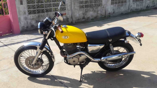 ขาย Honda Cl 400 Scrambler สภาพสวยๆพร้อมใช้ เอกสาร inv ครบครับ