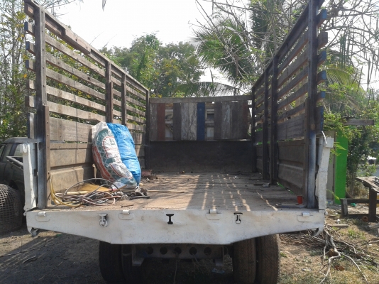 ขายรถ6 ล้อ Hino km 310  ราคาถูก ไม่มีทะเบียน