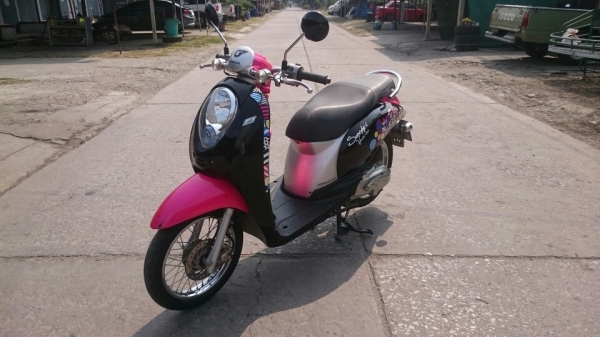 scoopy i สวยๆ เครื่องแน่นมาก scoopy i สวยๆ เครื่องแน่นมาก