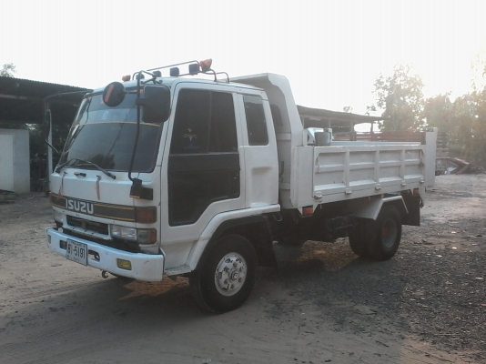 ISUZU  195  ดั้ม เบรคทิฟฟี่  พวงมาลัยเพาเวอร์  เครื่องดี  ครัชชีสวย  รถพร้อมใช้งาน