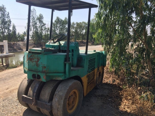 ขายรถบดซาไก5ตัน เครื่องอีซูซุ มีระบบสั่นสะเทือน พร้อมใช้งาน เครื่องดีไม่กินน้ำมันเครื่อง ราคาต่อรองคุยกันได้