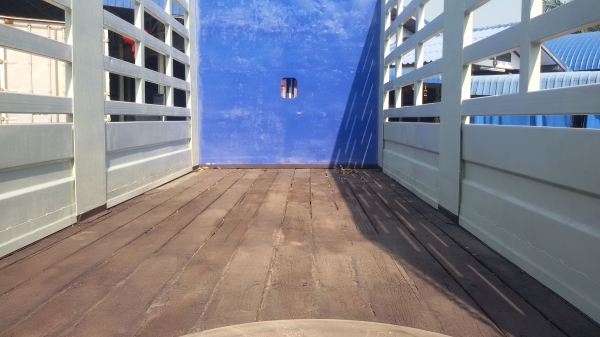 ขายรถ 6 ล้อใหญ่ HINO สิงไฮเทคFF3H195แรงม้า สภาพสวยเดิม  เครื่องดี คัชชีสวย ยาว 7.20 รถห้างแท้  พร้อมใช้งานเลยครับ ม