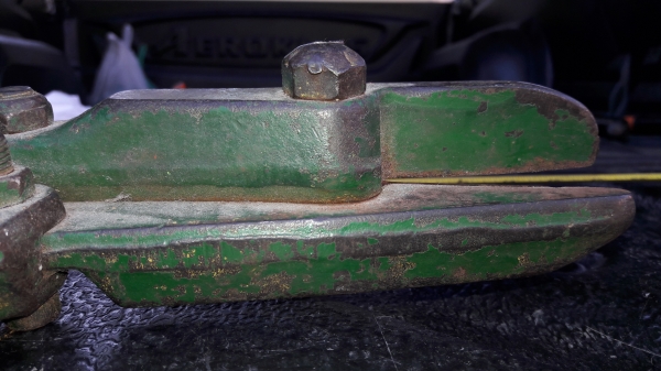 ขายกรรไกรตัดเหล็กงานเก่าสีเขียวงานนอกสภาพน่าใช้