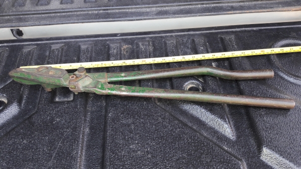 ขายกรรไกรตัดเหล็กงานเก่าสีเขียวงานนอกสภาพน่าใช้