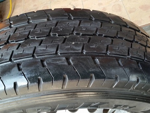 ขายล้อกะทะ15 6รู ยาง 215/70/15  4 ล้อ4000