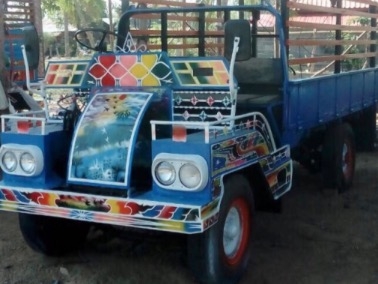 ขายด่วน รถอีแต๋น ISUZU ELF 74 แรง เพลาลอย 4 ล้อ กระบะเหล็กคอกไม้ความยาว 3.20 เมตรสภาพสวยดีพร้อมบรรทุกได้เลย เครื่องยนต์แรงดีมากครับ ระบบเกียร์เดิม พวงมาลัยธรรมดา ช่วงล่างคัชซีหน้า 5 สภาพดีไม่มีผุไม่มีแตก ยาง 4 ล้อประมาณ 60\% พร้อมใช้งาน เอกสารสัญญาซื้อขาย