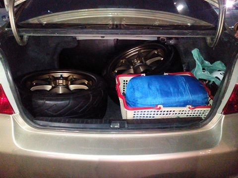 กูดเยีย 195/55/15 ปี11 ชุดละ1,000 ซื้อพร้อมล้อใหม่แกะกล่อง 15x7 9,000