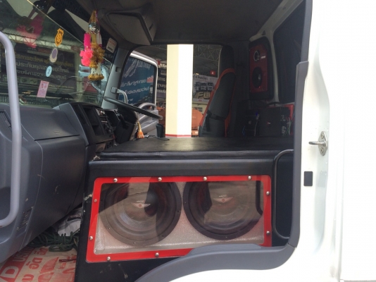 FRR 210 แรง ปี  พร้อมเครื่องเสียงติดมา ชุดใหญ่  ราคา1,380,000 บาท