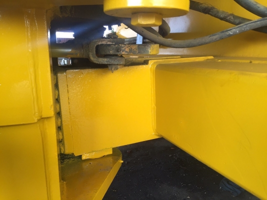 ขายด่วนรถบดสั่นสะเทือนDYNAPAC CA251D เครื่องคมิ้น พร้อมใช้งาน เล่มทะเบียน