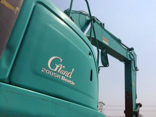 ขายรถแบคโฮ KOBELCO SK200SR ปี 2005 เครื่อง ISUZU 4 สูบ Turbo ประหยัดสุดๆ รถนอกนำเข้าจากญี่ปุ่น มีVDOการทำงานครับ