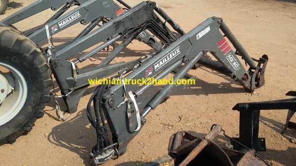 ขายแล้ว ขอบคุณโก้ยี่มากครับ ชุดตักหน้ารถไถฟอร์ด &ldquo; ยี่ห้อMAILLEUX รุ่นMX&rsquo;80 ตรงรุ่นNH 5640 สองเพลา สวยมากๆมาดูตัวจริงได้ทุกวันครับ