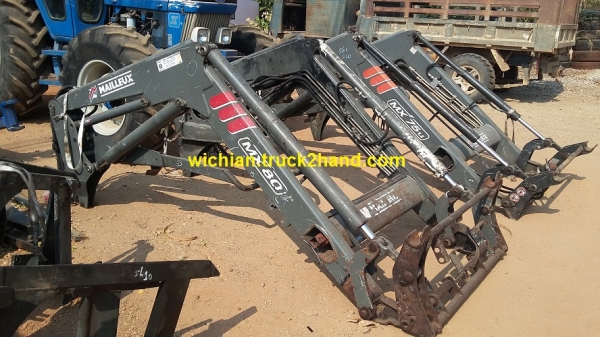 ขายแล้ว ขอบคุณโก้ยี่มากครับ ชุดตักหน้ารถไถฟอร์ด &ldquo; ยี่ห้อMAILLEUX รุ่นMX&rsquo;80 ตรงรุ่นNH 5640 สองเพลา สวยมากๆมาดูตัวจริงได้ทุกวันครับ