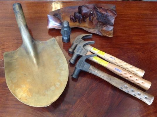 ขายเครื่องมือ VINTAGE AMPCO วัสดุทำจากทองเหลือง สนใจชิ้นไหนสอบถามได้ค่ะ